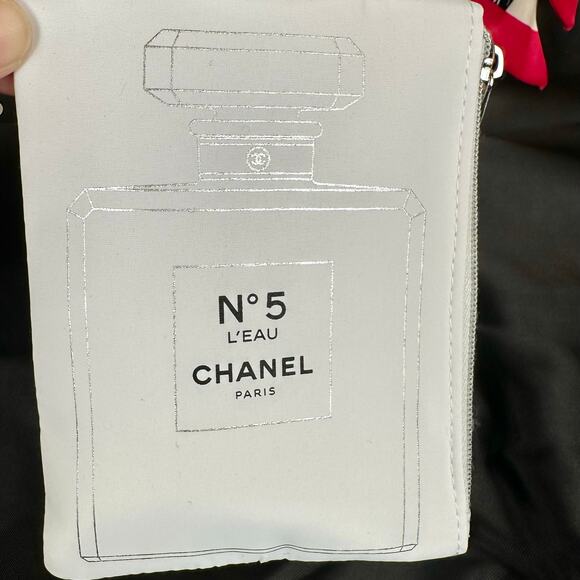 CHANEL beauty line coin pouch (#5 parfum) card holder keychain NEW! GIFT! - Picture 3 of 12